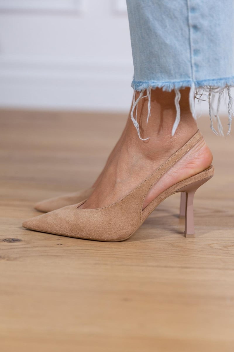 Boglárka - Meztelen slingback cipők tűs sarokkal