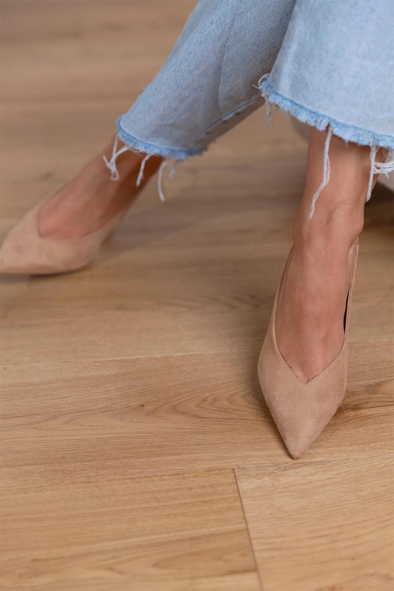 Boglárka - Meztelen slingback cipők tűs sarokkal